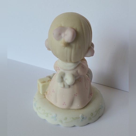 Vintage Precious Moments Growing in Grace Age 2 Collectible Porcelain Figurine - Picture 8 of 9